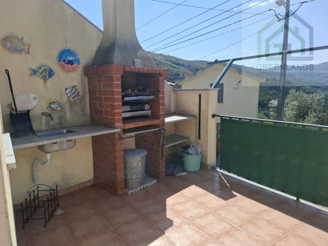 Moradia T2 para Venda em Folques Foto 56