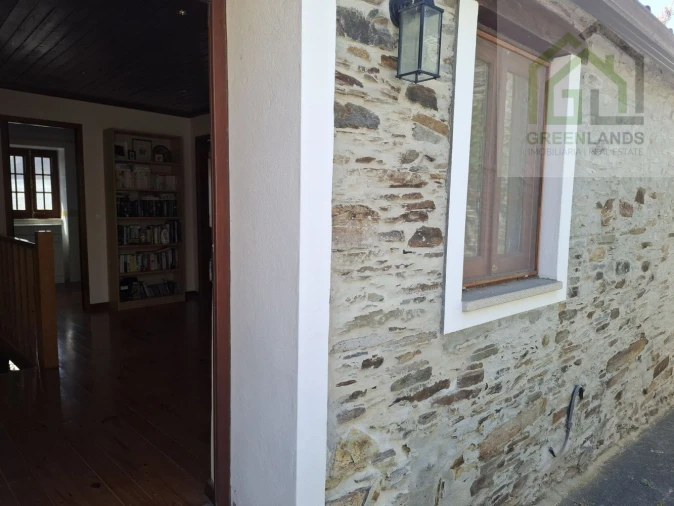 Moradia T2 para Venda em Folques Foto 13