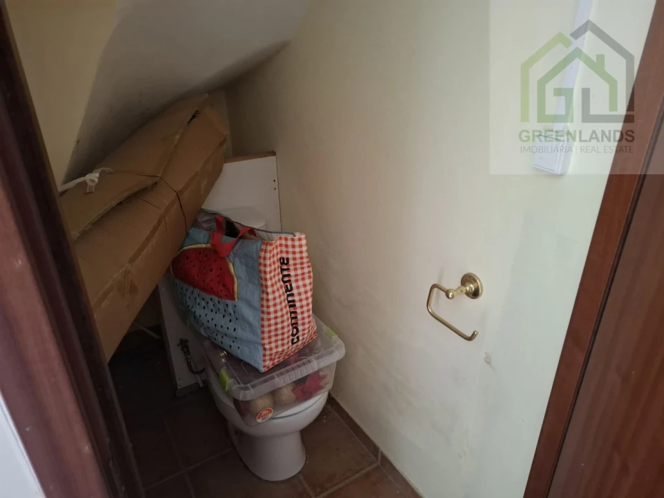 Moradia T2 para Venda em Folques Foto 41