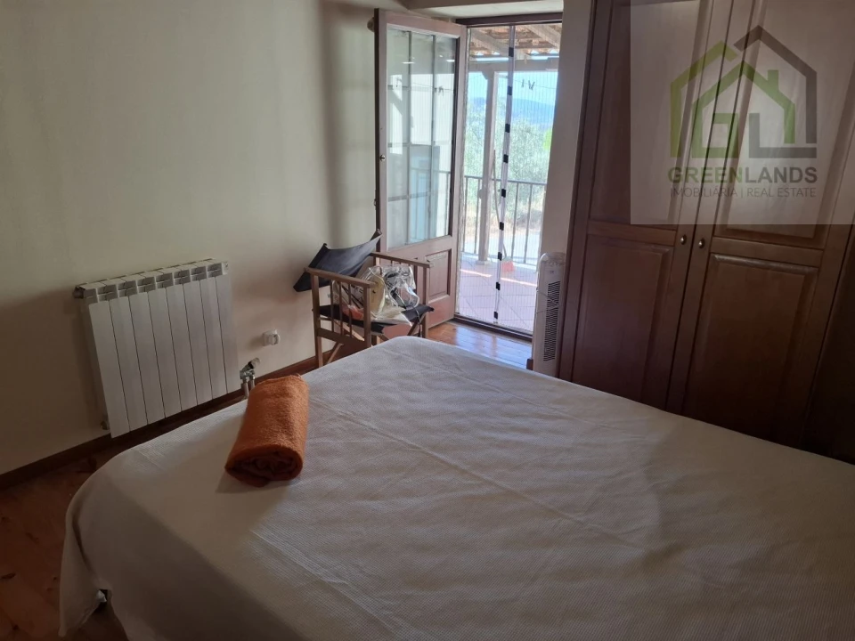 Moradia T2 para Venda em Folques Foto 28