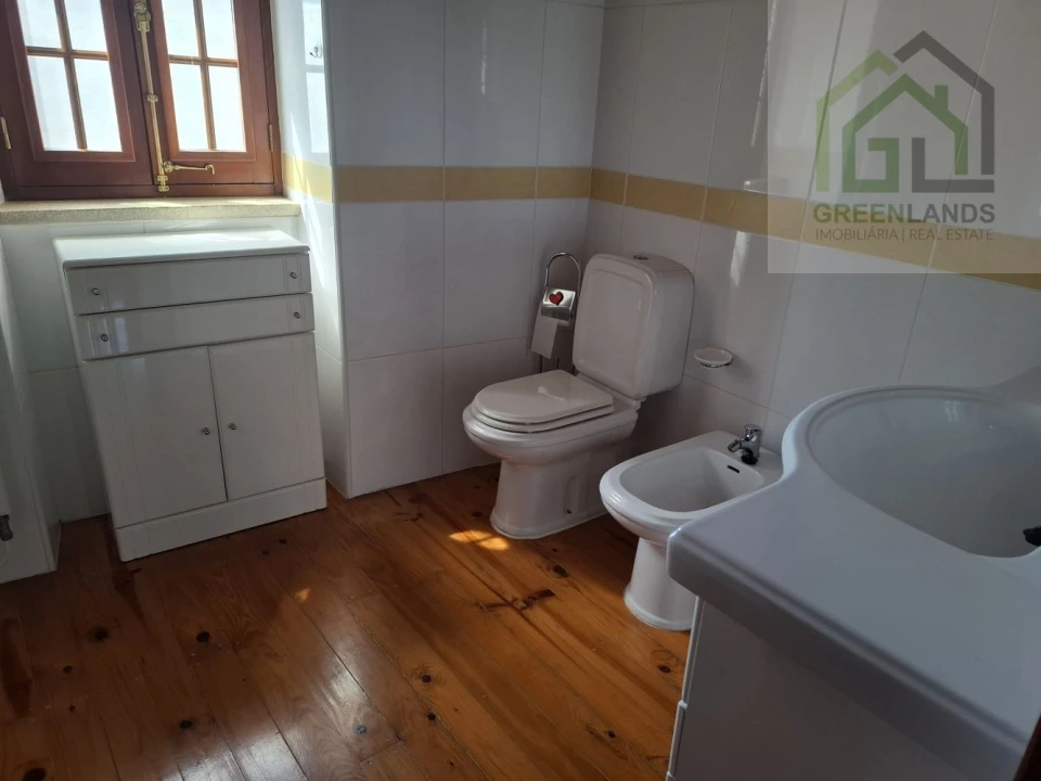 Moradia T2 para Venda em Folques Foto 12