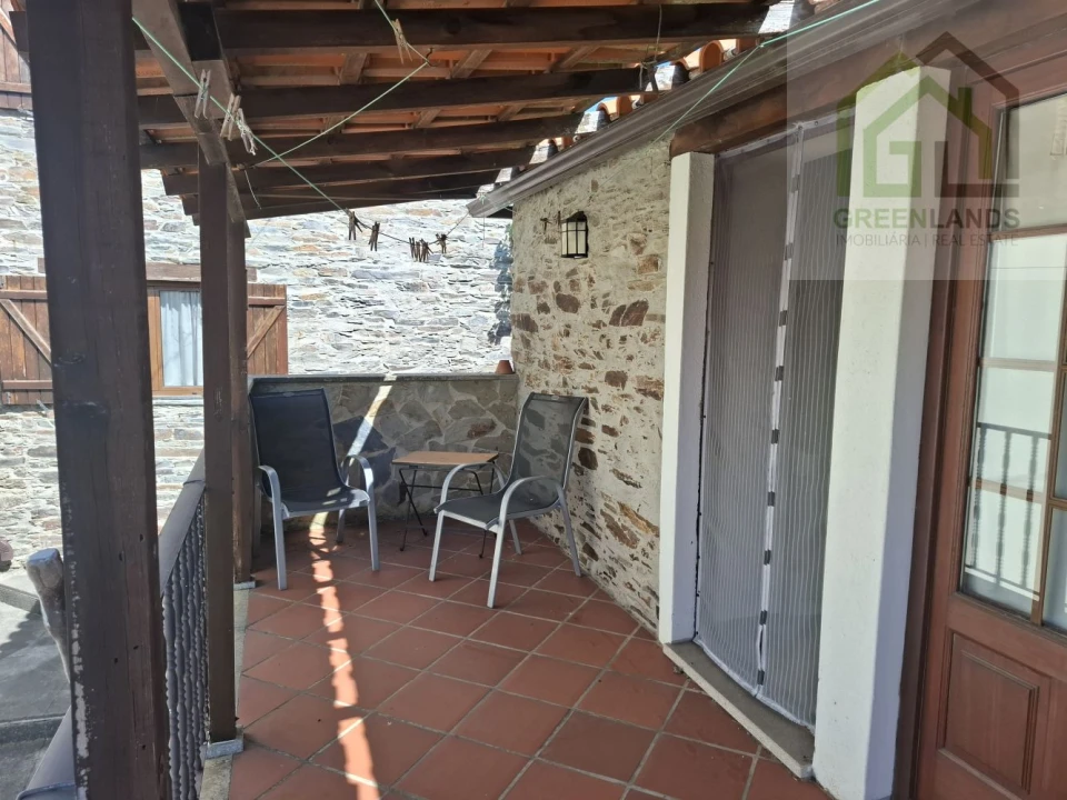 Moradia T2 para Venda em Folques Foto 31