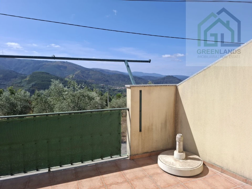 Moradia T2 para Venda em Folques Foto 45