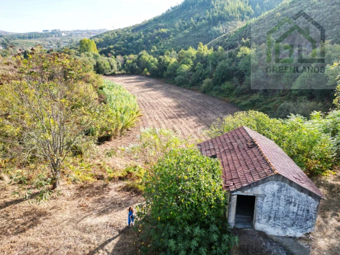 Quinta T2 para Venda em Côja e Barril de Alva