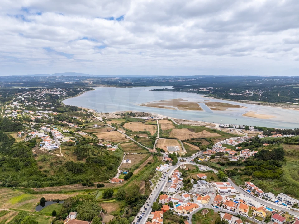 Terreno para Venda em Foz do Arelho Foto 4