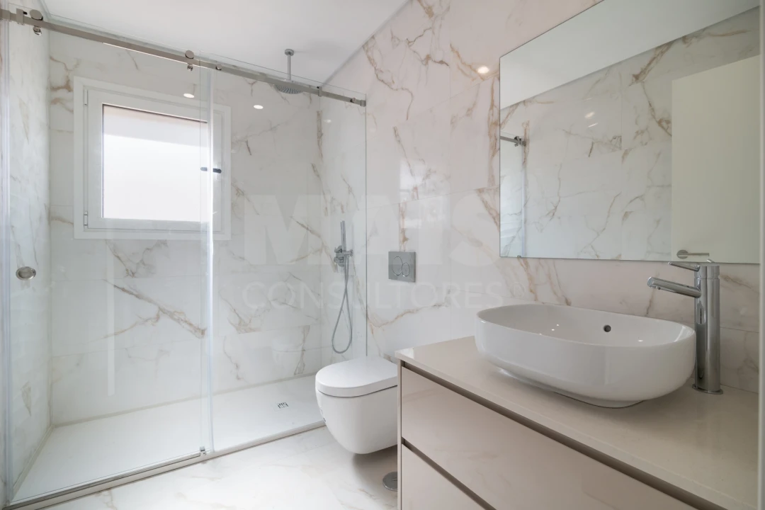 Moradia T4 para Venda em Pontinha e Famões Foto 7