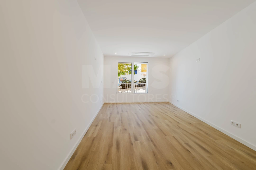 Apartamento T2 para Venda em Nazare Foto 7
