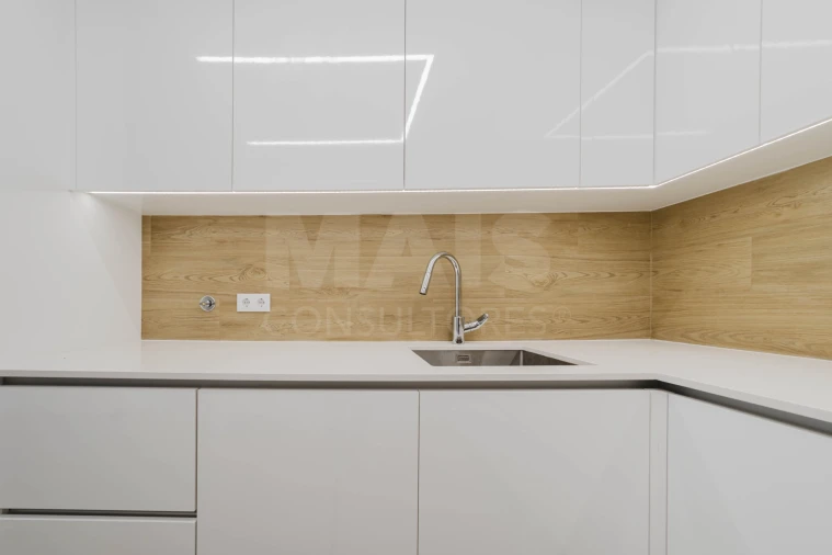 Apartamento T2 para Venda em Nazare Foto 4