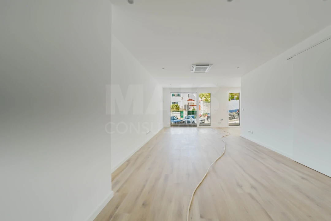 Apartamento T2 para Venda em Nazare Foto 12