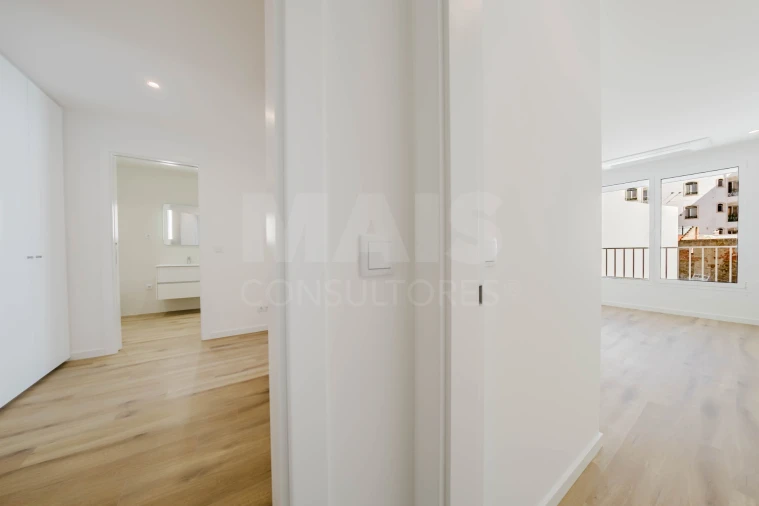 Apartamento T2 para Venda em Nazare Foto 8
