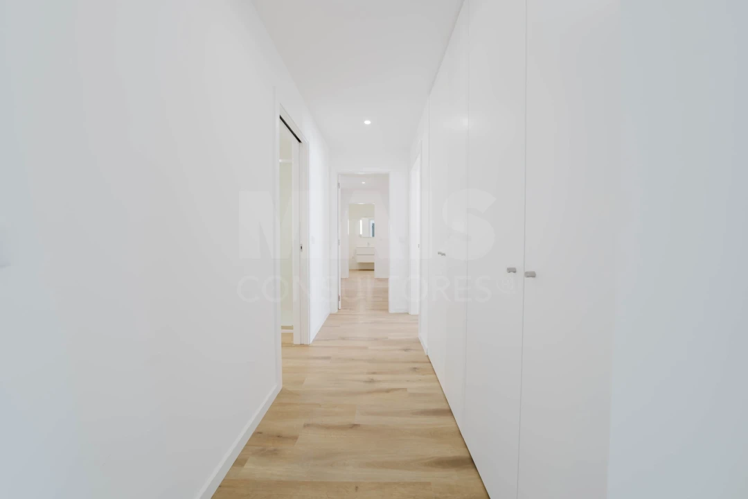Apartamento T2 para Venda em Nazare Foto 7