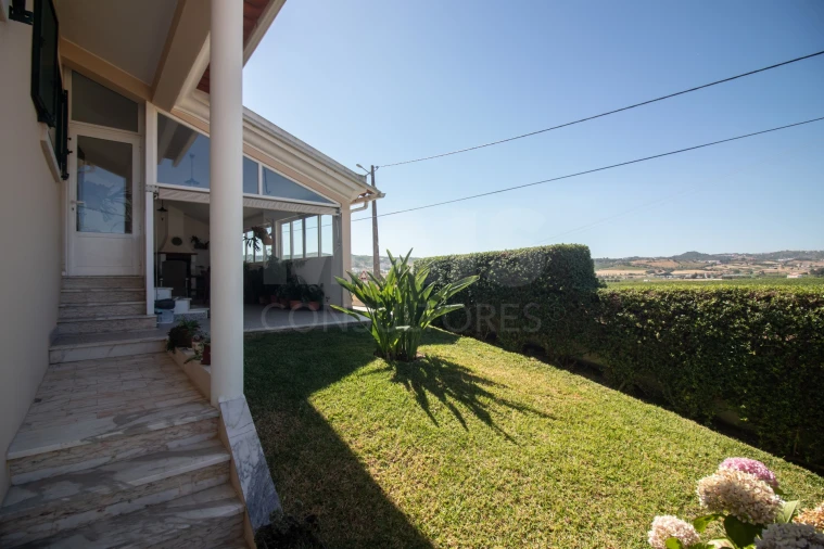 Moradia T4 para Venda em Alenquer (Santo Estêvão e Triana) Foto 10