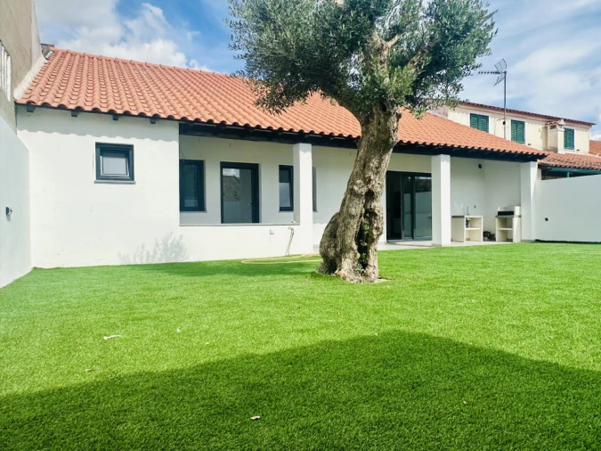 Moradia T3 para Venda em São Miguel do Rio Torto e Rossio Ao Sul do Tejo Foto 1