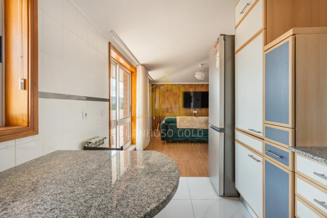 Apartamento T1 para Venda em Creixomil Foto 6