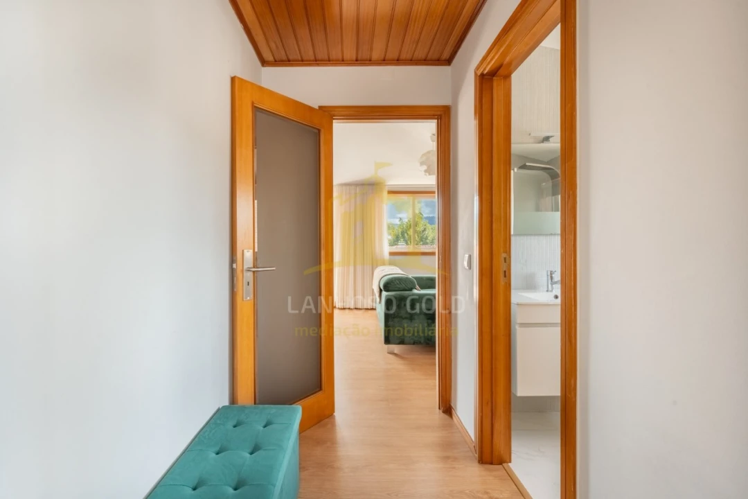 Apartamento T1 para Venda em Creixomil Foto 10