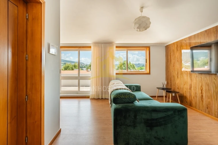 Apartamento T1 para Venda em Creixomil Foto 9