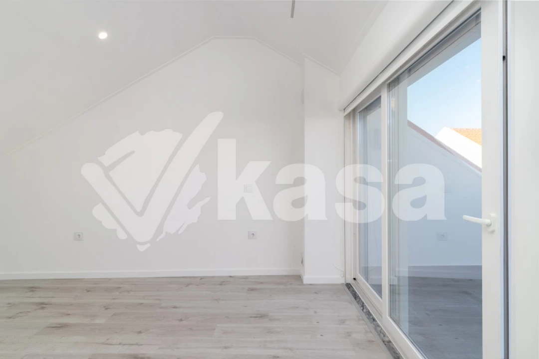 Moradia T2 para Venda em Barreiro e Lavradio Foto 7