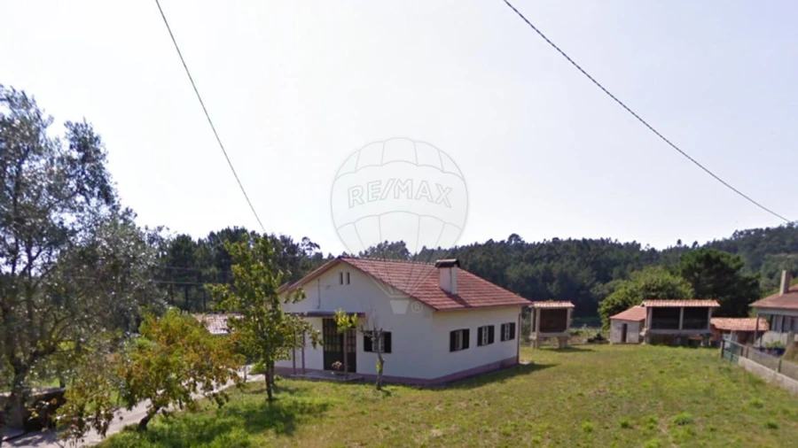 Moradia T3 para Venda em Préstimo e Macieira de Alcoba