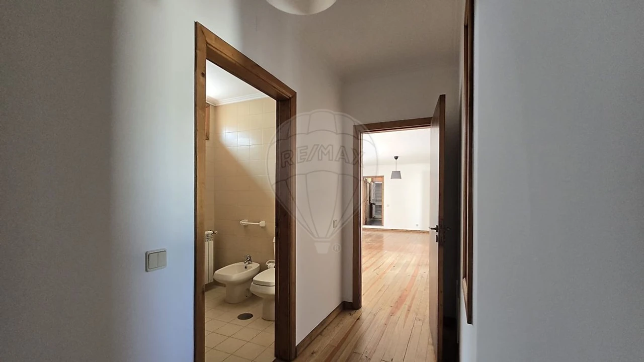 Moradia T3 para Venda em Macieira de Sarnes Foto 12