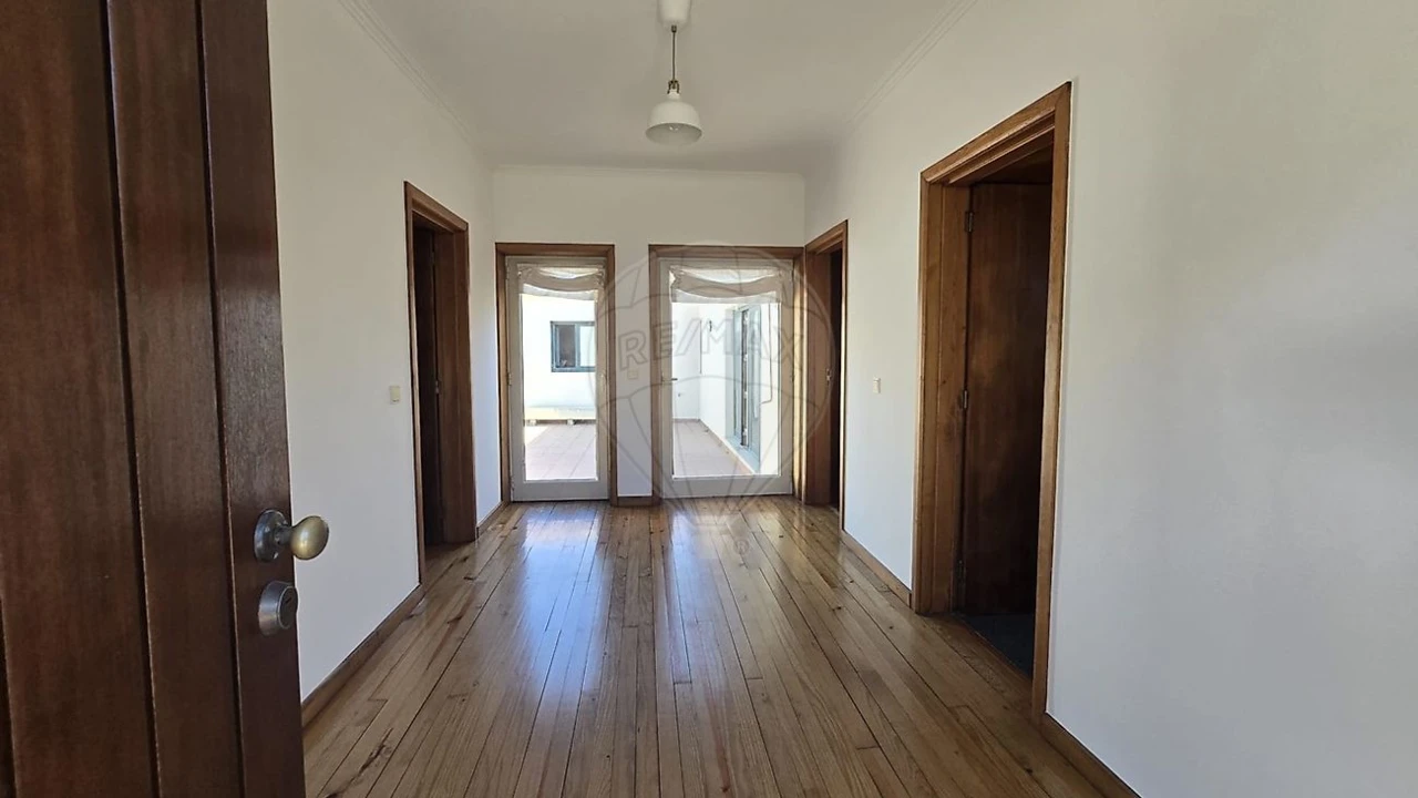 Moradia T3 para Venda em Macieira de Sarnes Foto 2