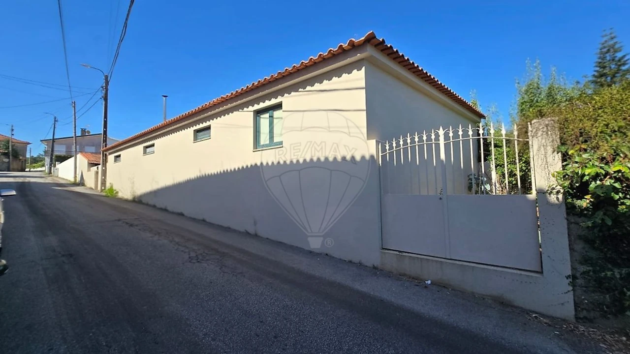 Moradia T3 para Venda em Macieira de Sarnes Foto 28