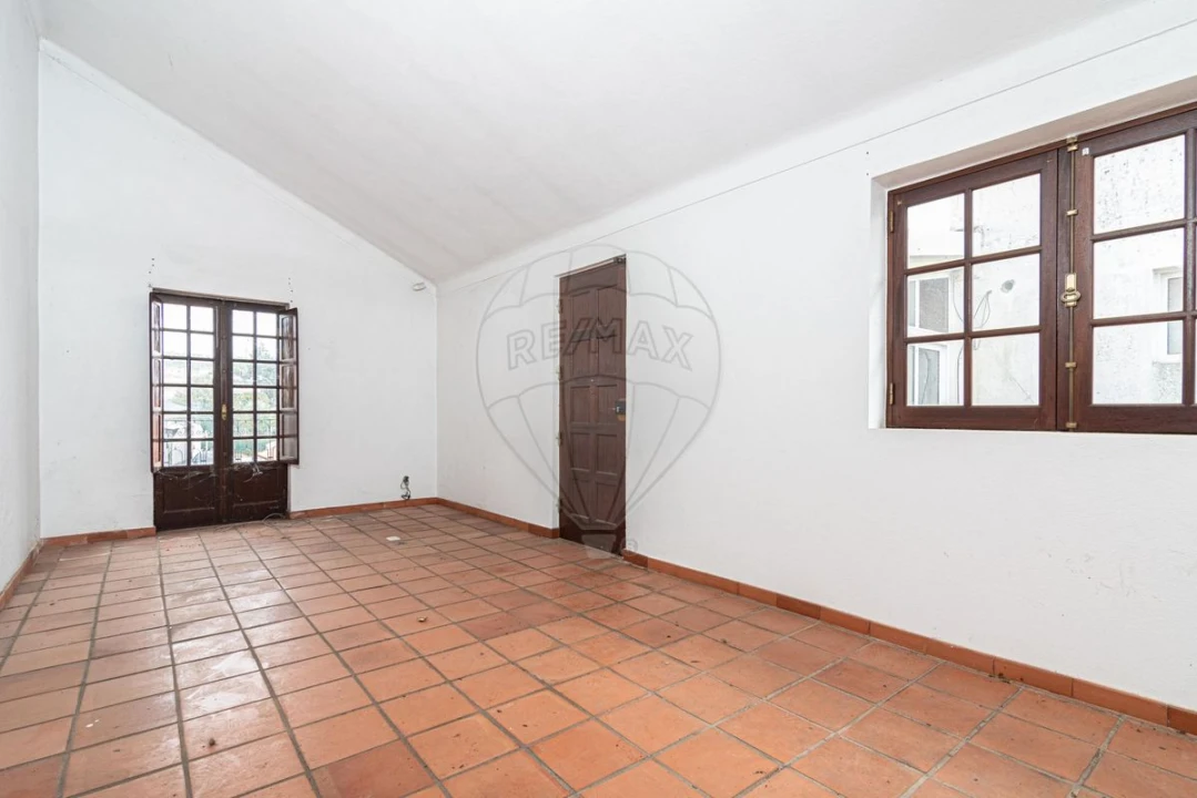 Moradia T3 para Venda em Ota Foto 11