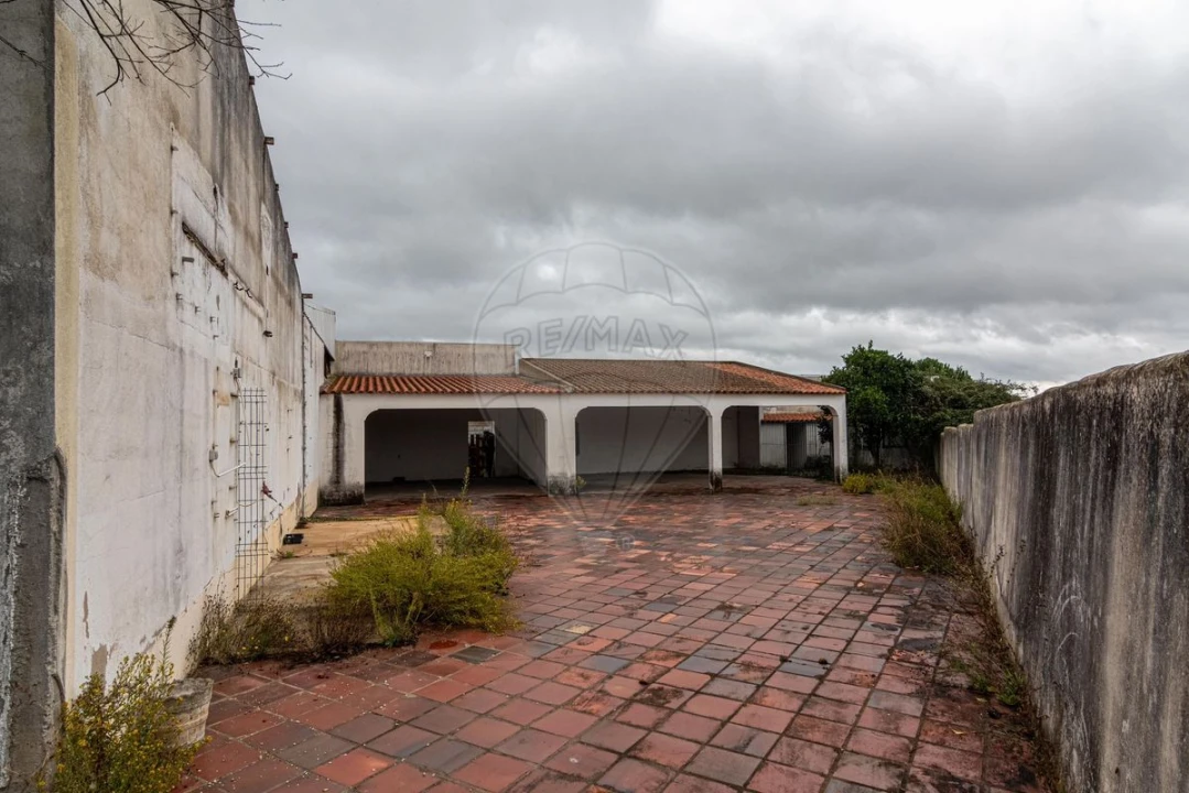 Moradia T3 para Venda em Ota Foto 9