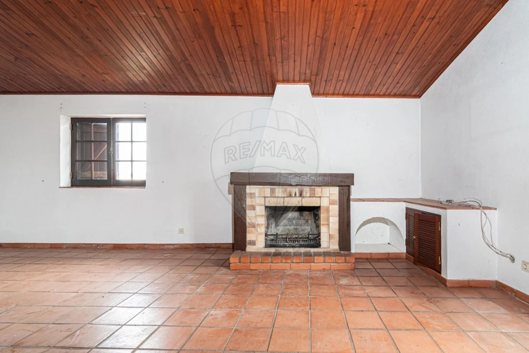 Moradia T3 para Venda em Ota Foto 13