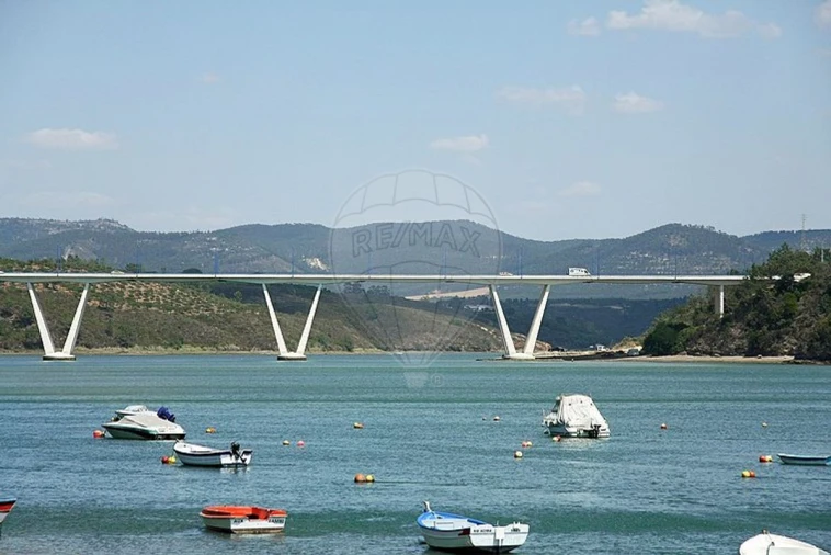 Terreno para Venda em Vila Nova de Milfontes Foto 2