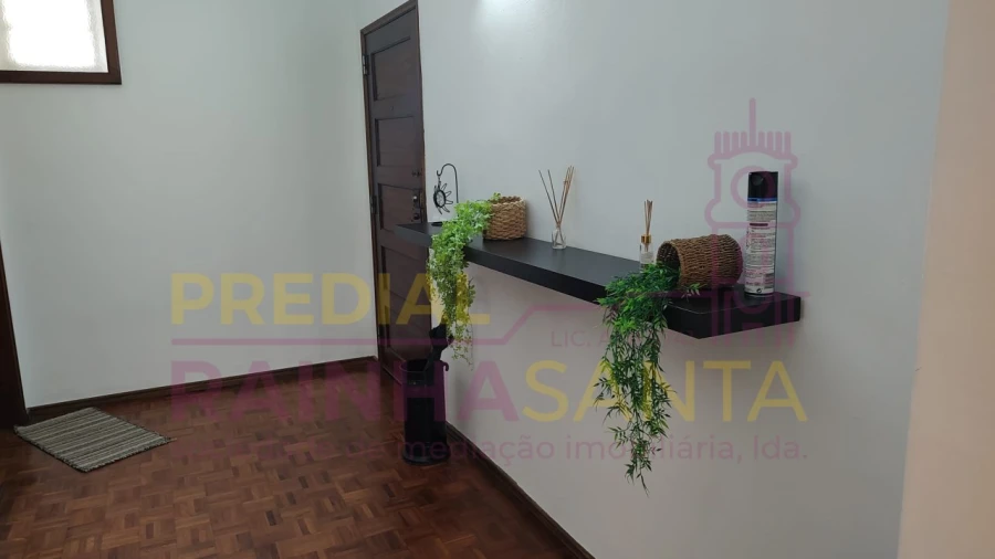 Quarto para Arrendamento em Sé Nova, Santa Cruz, Almedina e São Bartolomeu Foto 6