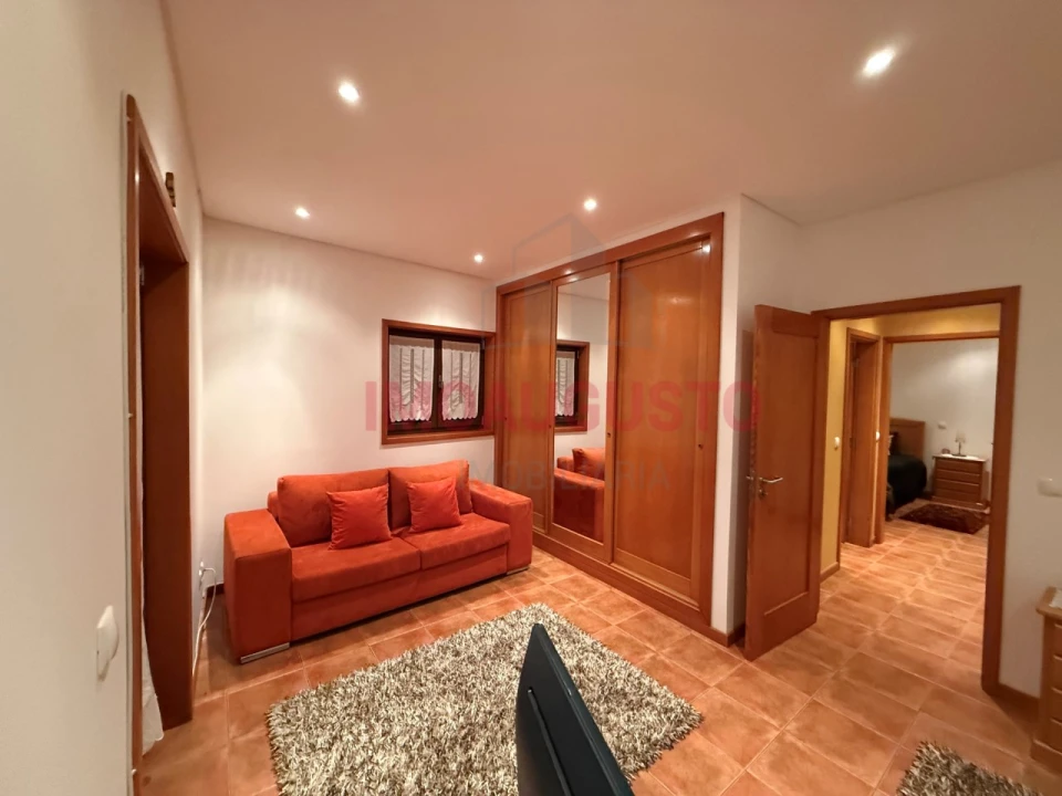 Moradia T2 para Venda em Almofala e Escarigo Foto 6