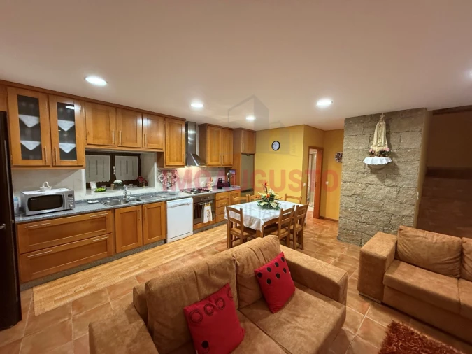 Moradia T2 para Venda em Almofala e Escarigo Foto 2