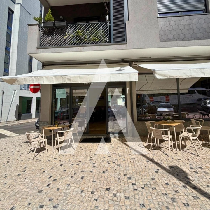 Negócio para Cedência de Quotas em Braga (São José de São Lázaro e São João do Souto) Foto 1