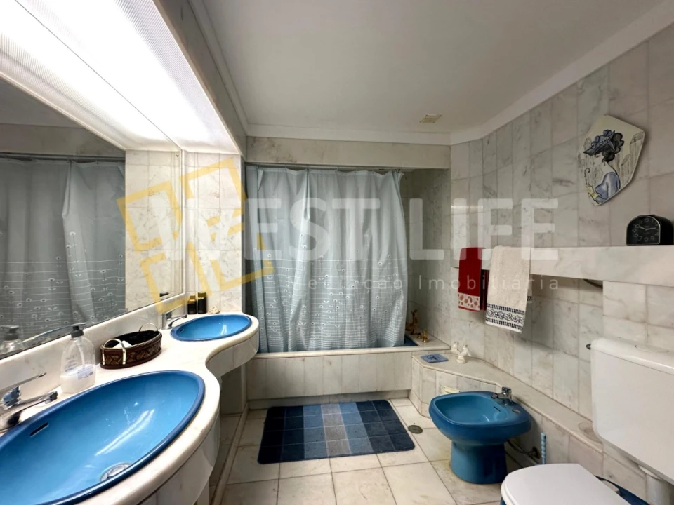 Apartamento T6 para Venda em A dos Cunhados e Maceira Foto 12