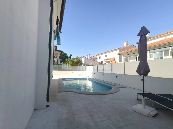 Moradia T4 para Venda em Vila Nova da Barquinha