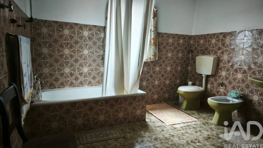 Moradia T5 para Venda em Travanca de Lagos Foto 24