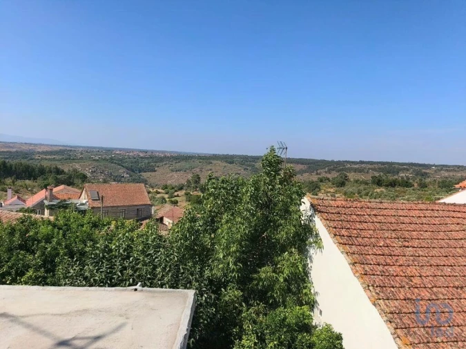 Moradia T5 para Venda em Travanca de Lagos Foto 3