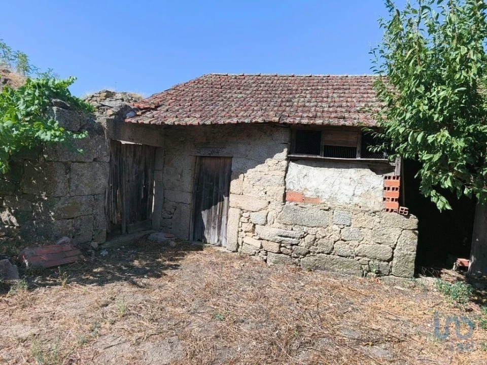 Moradia T5 para Venda em Travanca de Lagos Foto 4