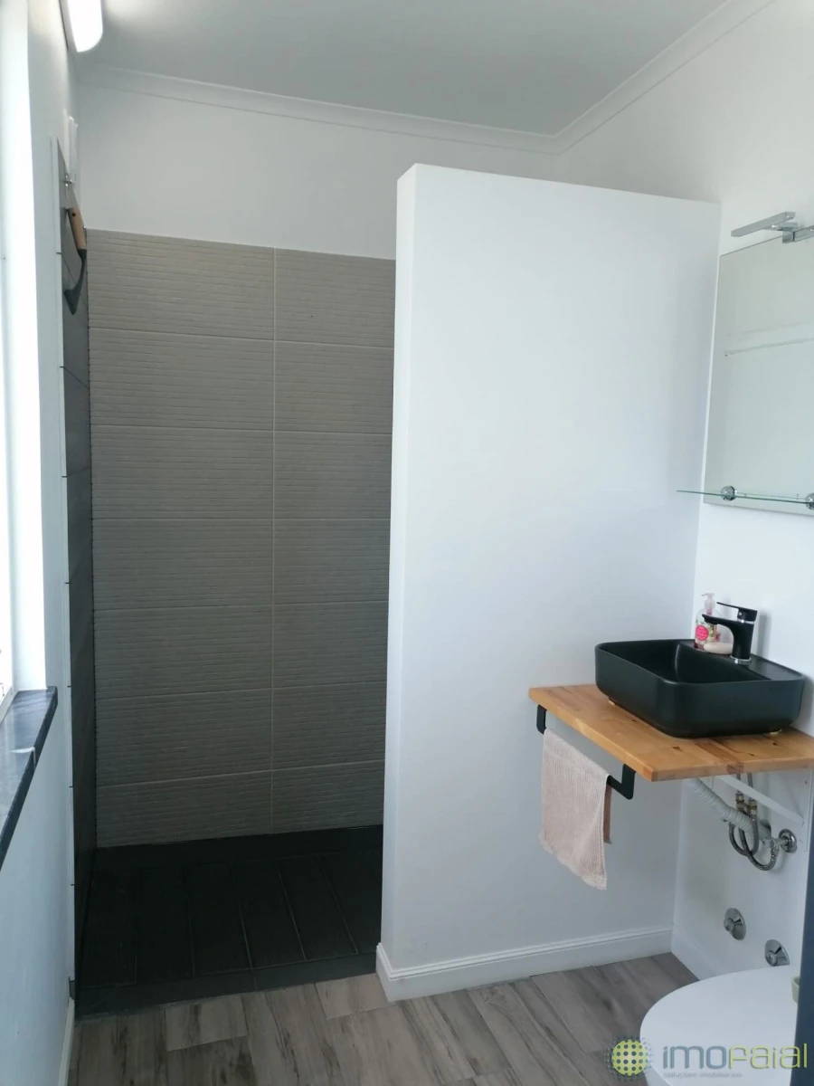 Moradia T3 para Venda em Ribeirinha Foto 20