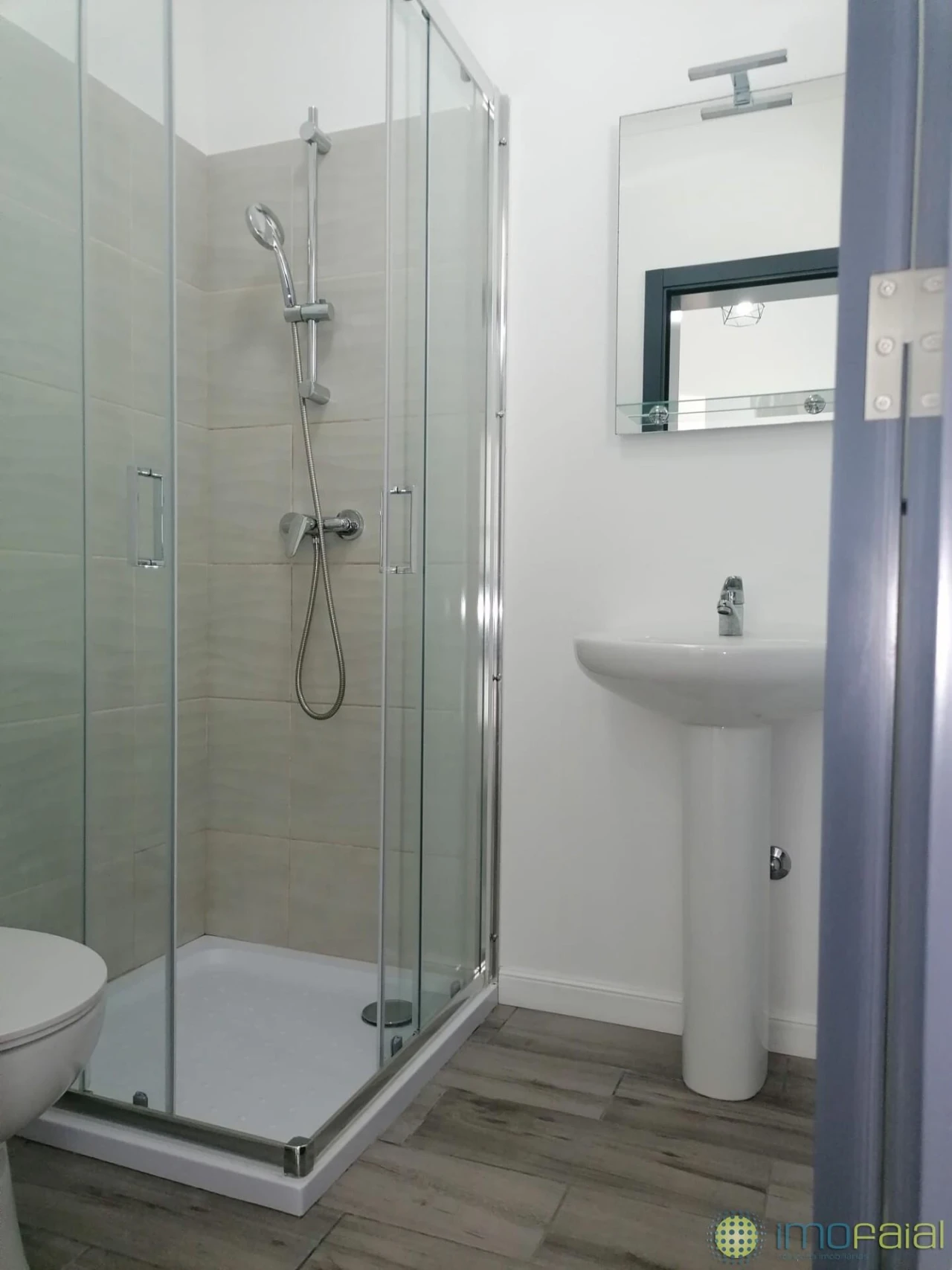 Moradia T3 para Venda em Ribeirinha Foto 24