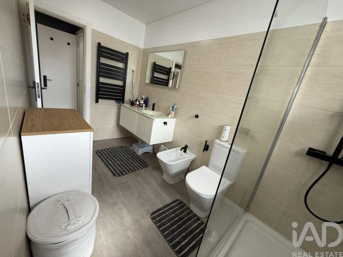 Apartamento T3 para Venda em Almada, Cova da Piedade, Pragal e Cacilhas Foto 20