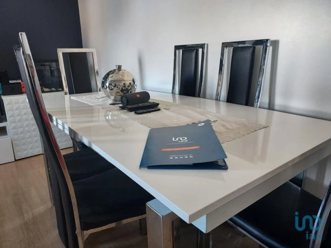 Apartamento T3 para Venda em Almada, Cova da Piedade, Pragal e Cacilhas Foto 3