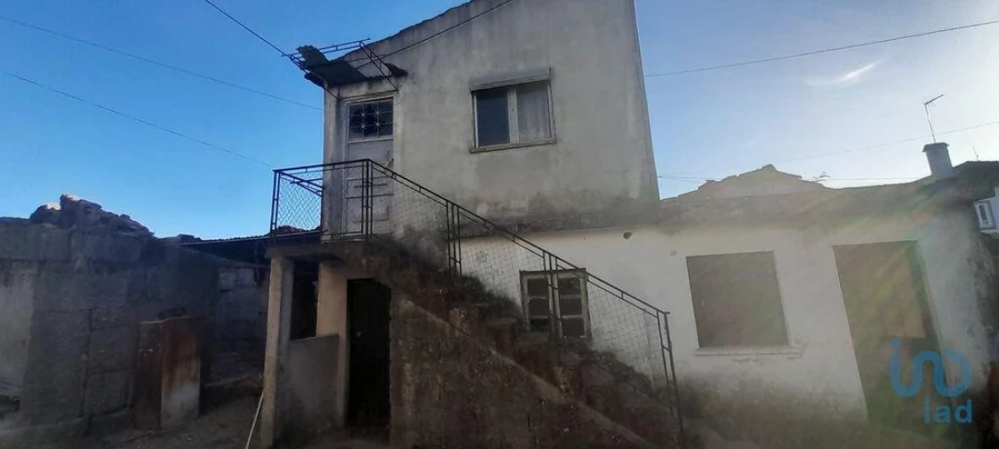 Moradia T4 para Venda em Canas de Senhorim Foto 14