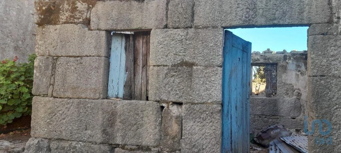 Moradia T4 para Venda em Canas de Senhorim Foto 7