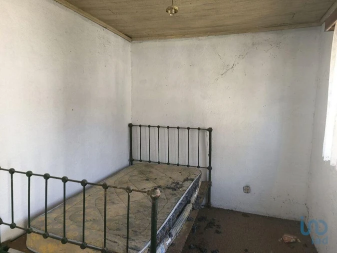 Moradia T4 para Venda em Canas de Senhorim Foto 4