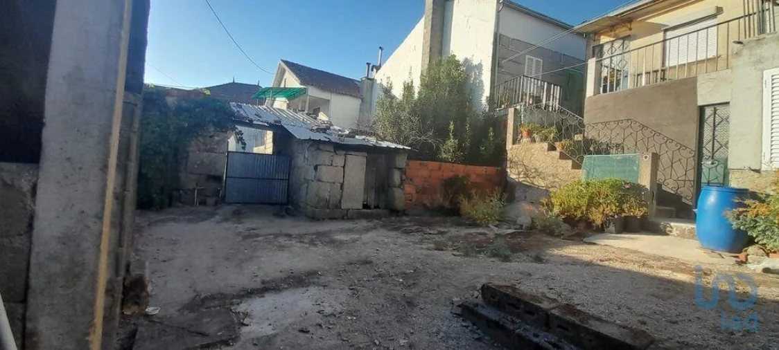 Moradia T4 para Venda em Canas de Senhorim Foto 12