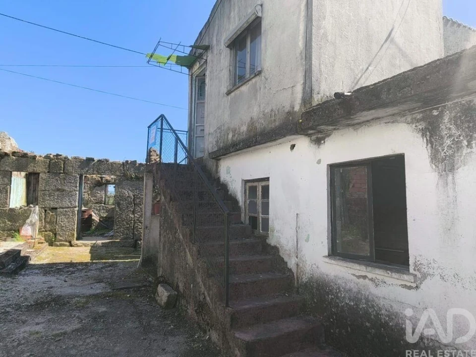 Moradia T4 para Venda em Canas de Senhorim Foto 27