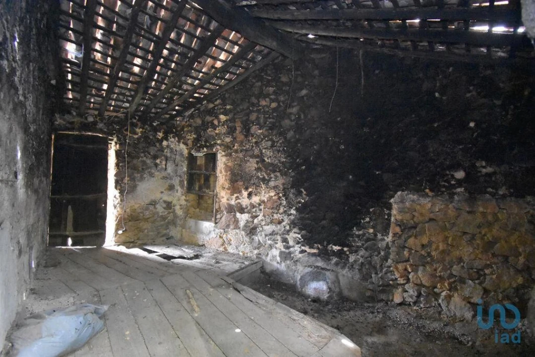 Moradia T2 para Venda em Vila Nova Foto 14