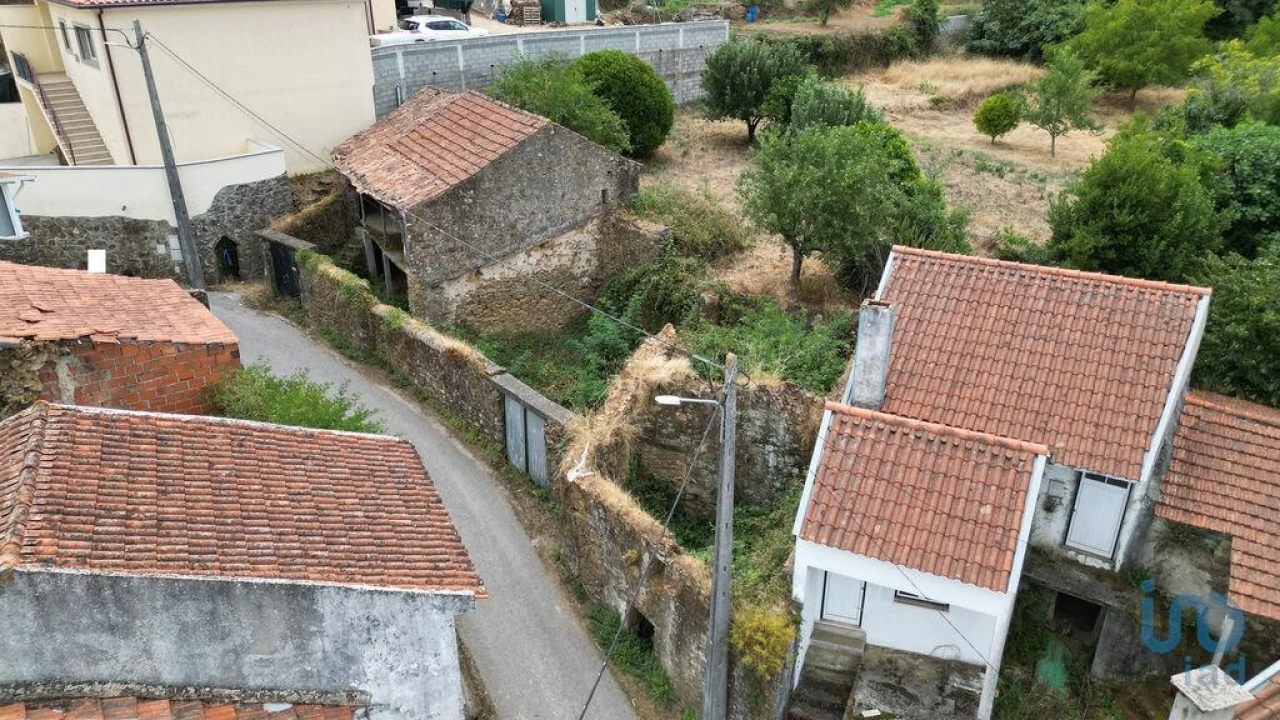 Moradia T2 para Venda em Vila Nova Foto 9