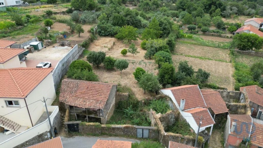 Moradia T2 para Venda em Vila Nova Foto 8